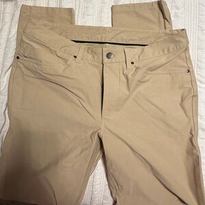 lululemon athletica men’s ABC Slim-Fit 5 Pocket Pant